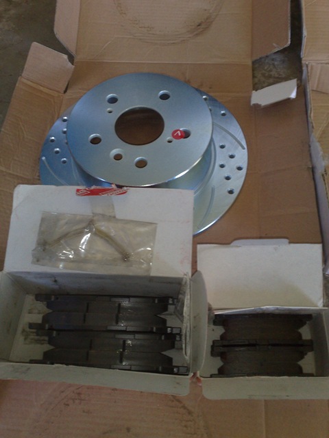 Replacement of brake discs and pads - Toyota Camry 35 L 2008