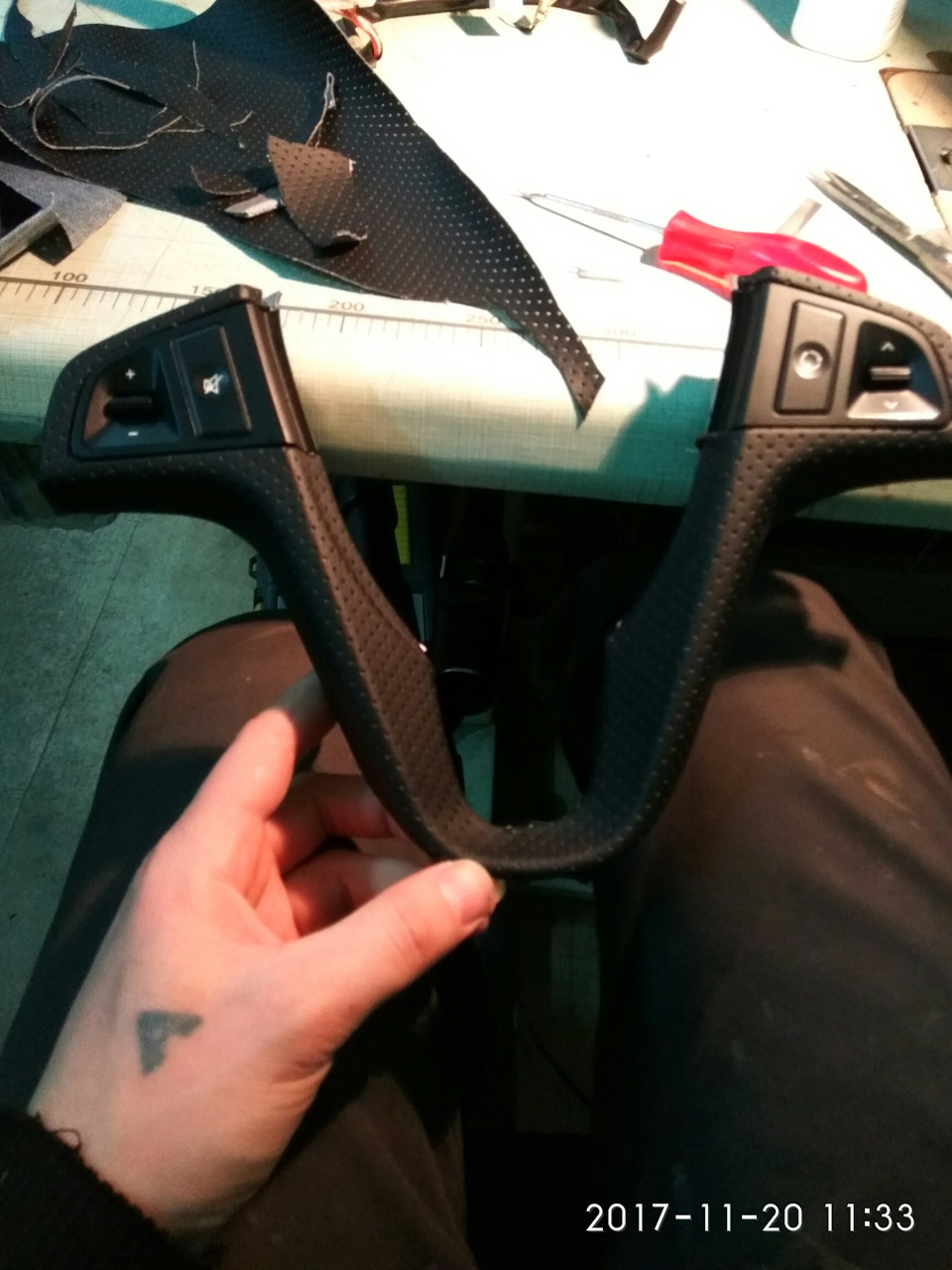 Накладка руля. — Hyundai Solaris, 1,6 л, 2014 года | просто так | DRIVE2