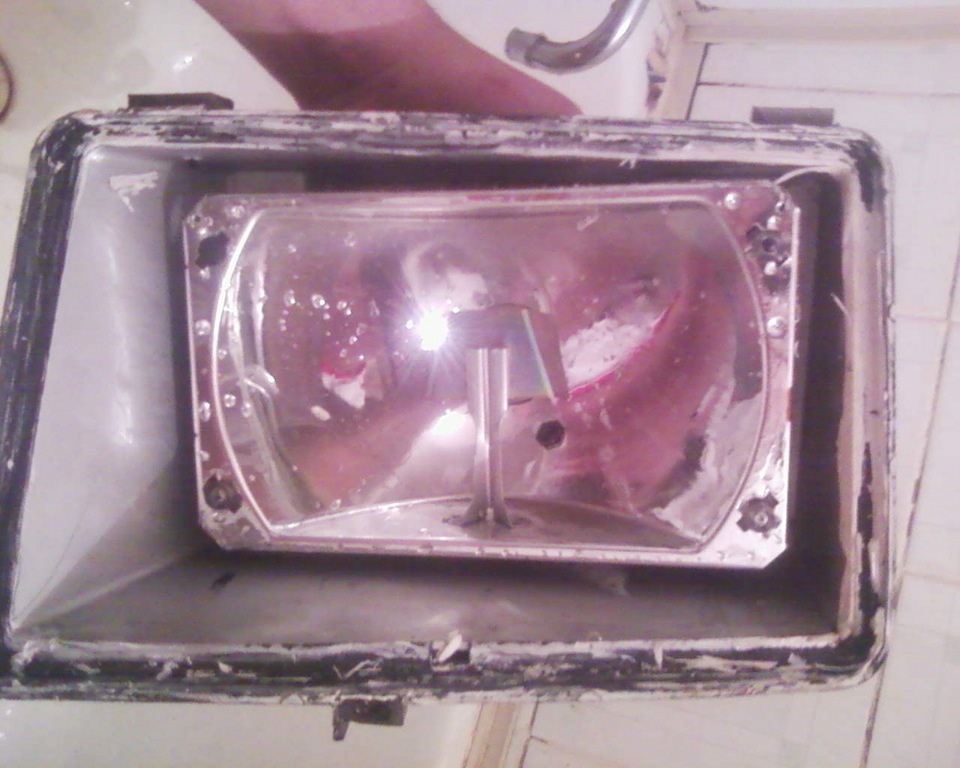 замена стекла на блокфарах — ГАЗ 3102, 2,4 л., 1996 года | другое | DRIVE2