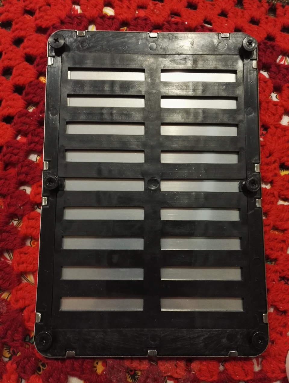 Нужно срезать заподлицо 6 отверстий под болты — Chevrolet Lacetti 5D