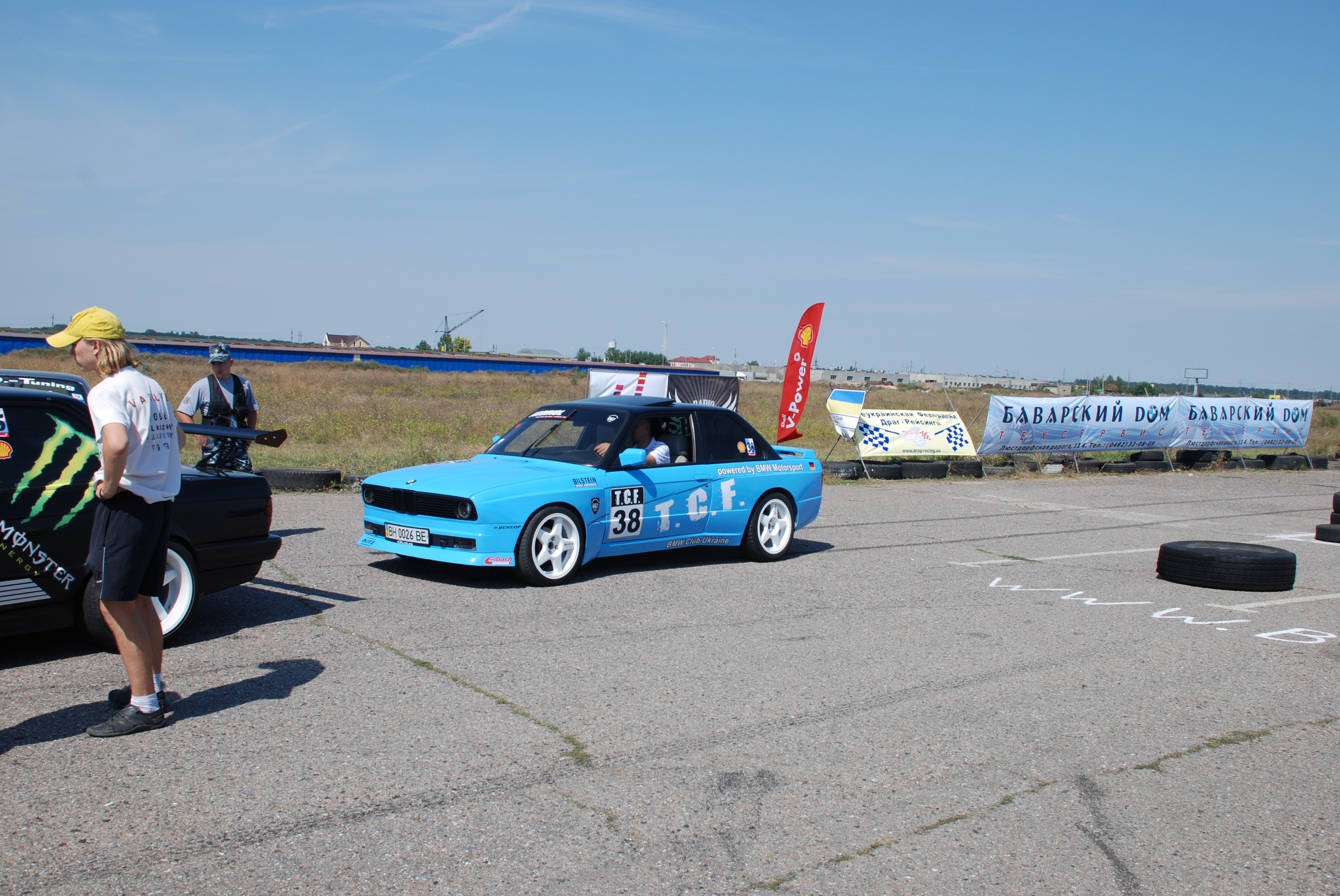 Bmw in africa. Драг рейсинг бмв. Дрэг рейсинг 402 м. Бмв е34 драг. Бмв драг.