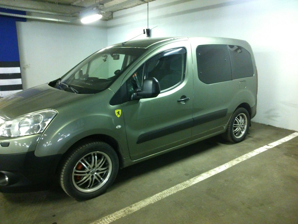 Шины пежо партнер 2. Шины пежо партнер 2. Пежо партнер 96. Пежо партнер r17. Peugeot partner r16.