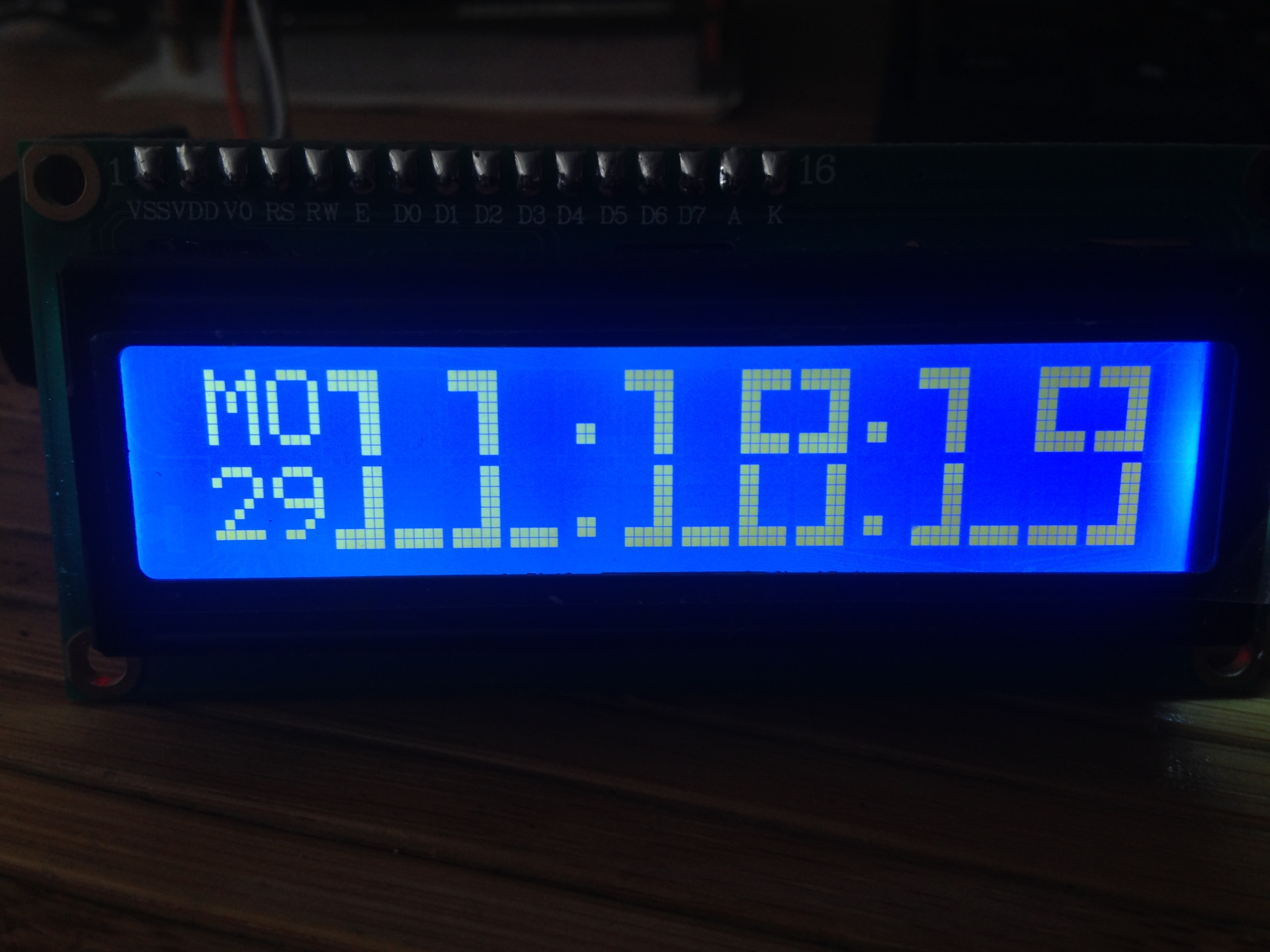 Часы на ds1307 и семисегментный индикатор