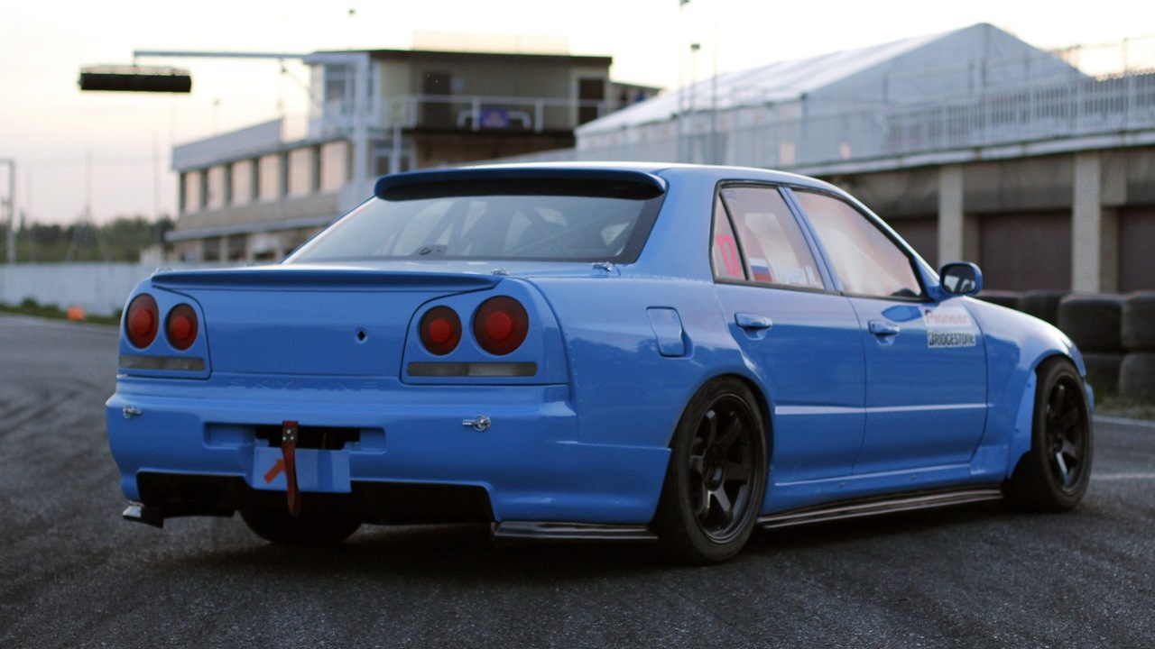 Nissan Skyline hr34