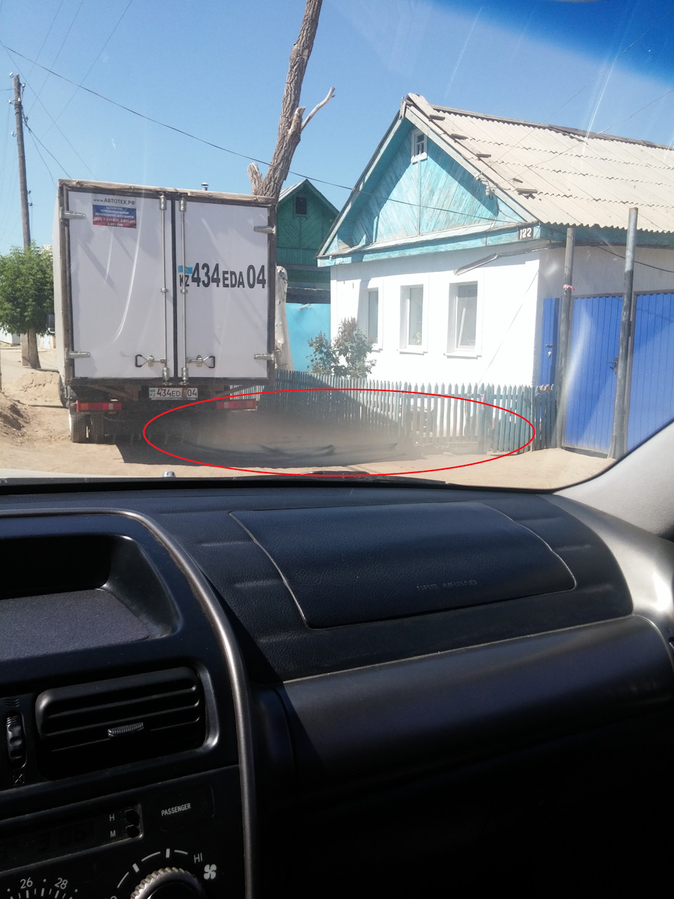 Решено — потеет стекло со стороны пассажира — Lexus IS, 2 л, 1999 года ...