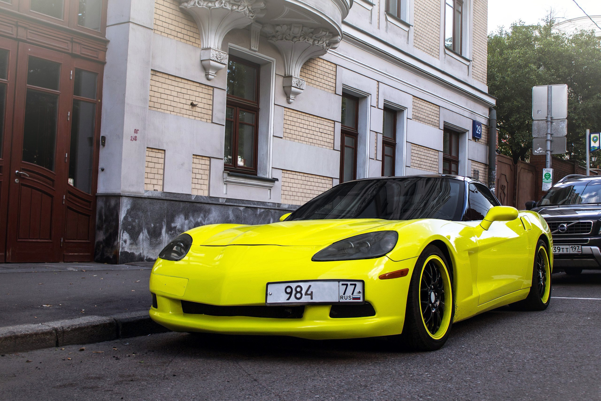 Chevrolet Corvette c6 Yellow