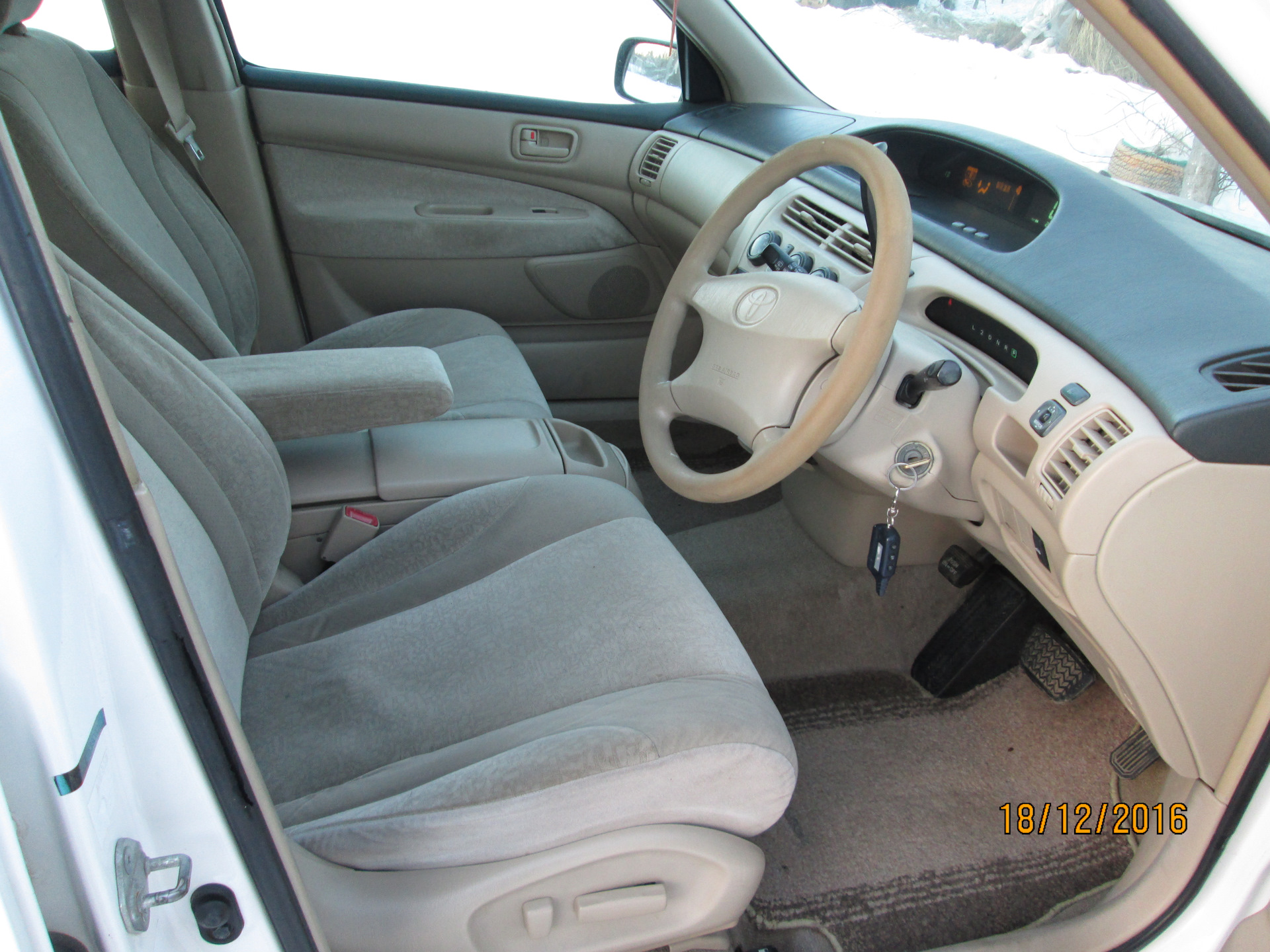 Toyota Vista 2003 салон