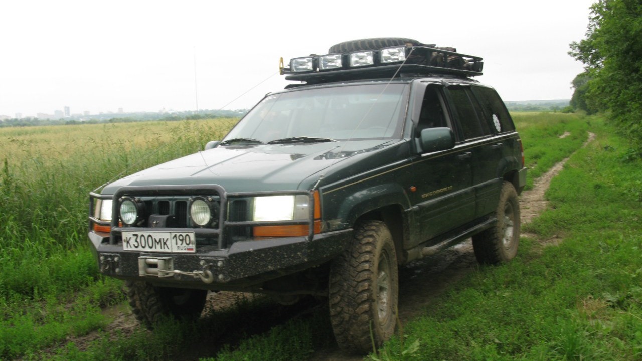 Jeep Grand Cherokee (ZJ) 5.2 бензиновый 1996 | ПАПИНА ИГРУШКА на DRIVE2