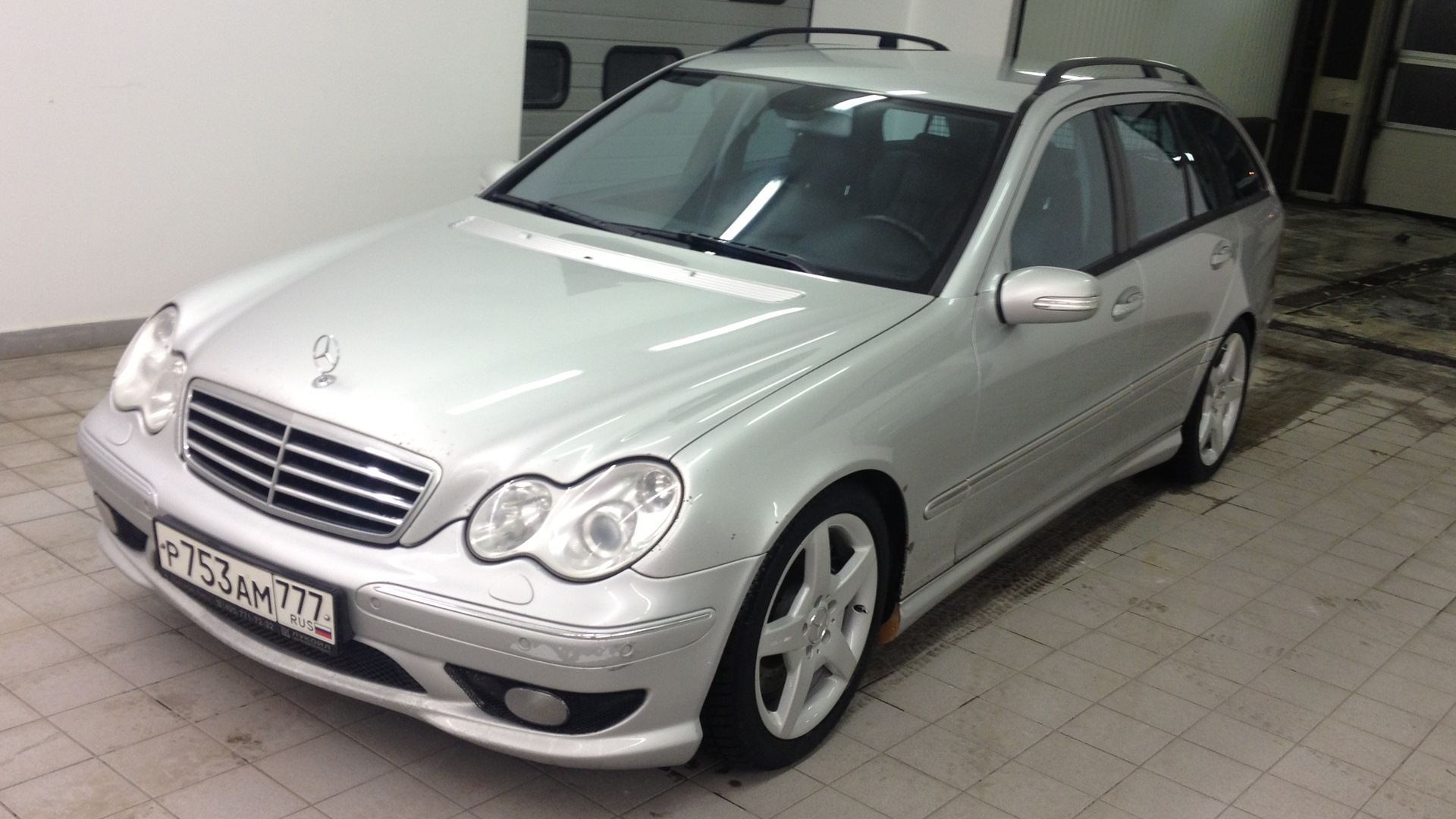 C 32. C32 AMG w203. Mercedes c32 AMG w203. АМГ 203 кузов. C32 AMG 2001.