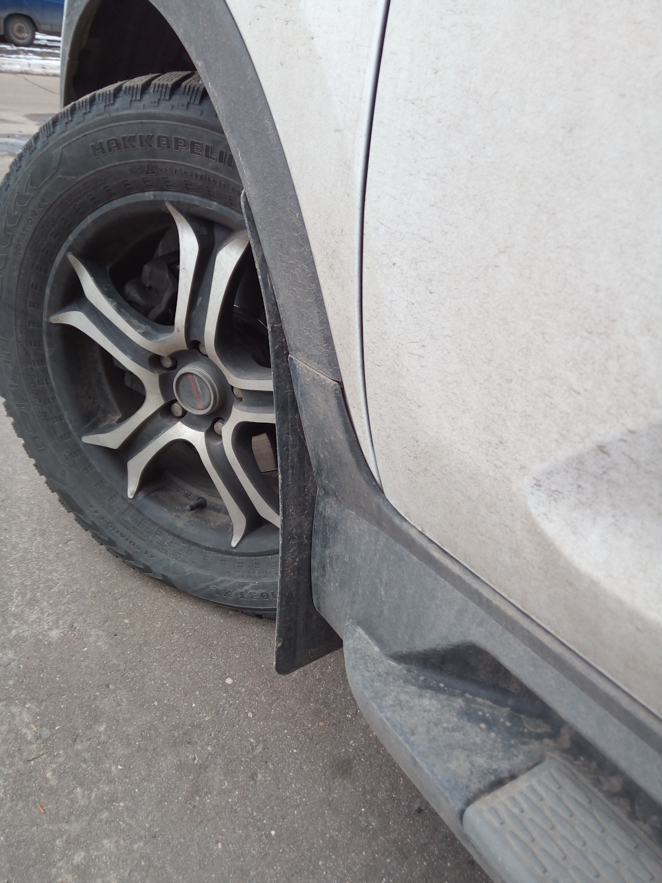Брызговики на пороги Мобис ч.2 — KIA Sportage (3G), 2 л, 2013 года ...