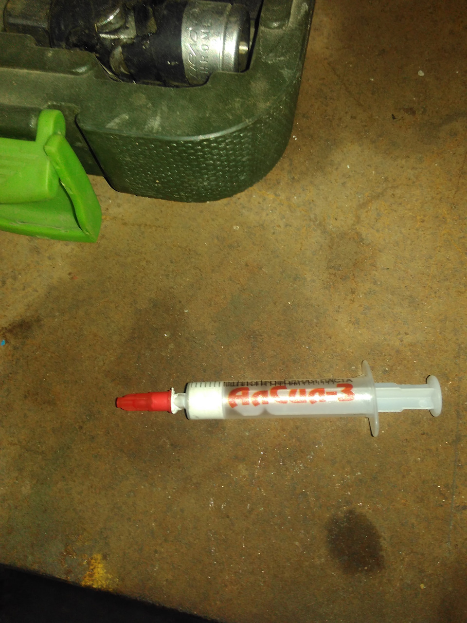 Трех кубового шприца хватает с лихвой. — Mazda MPV II