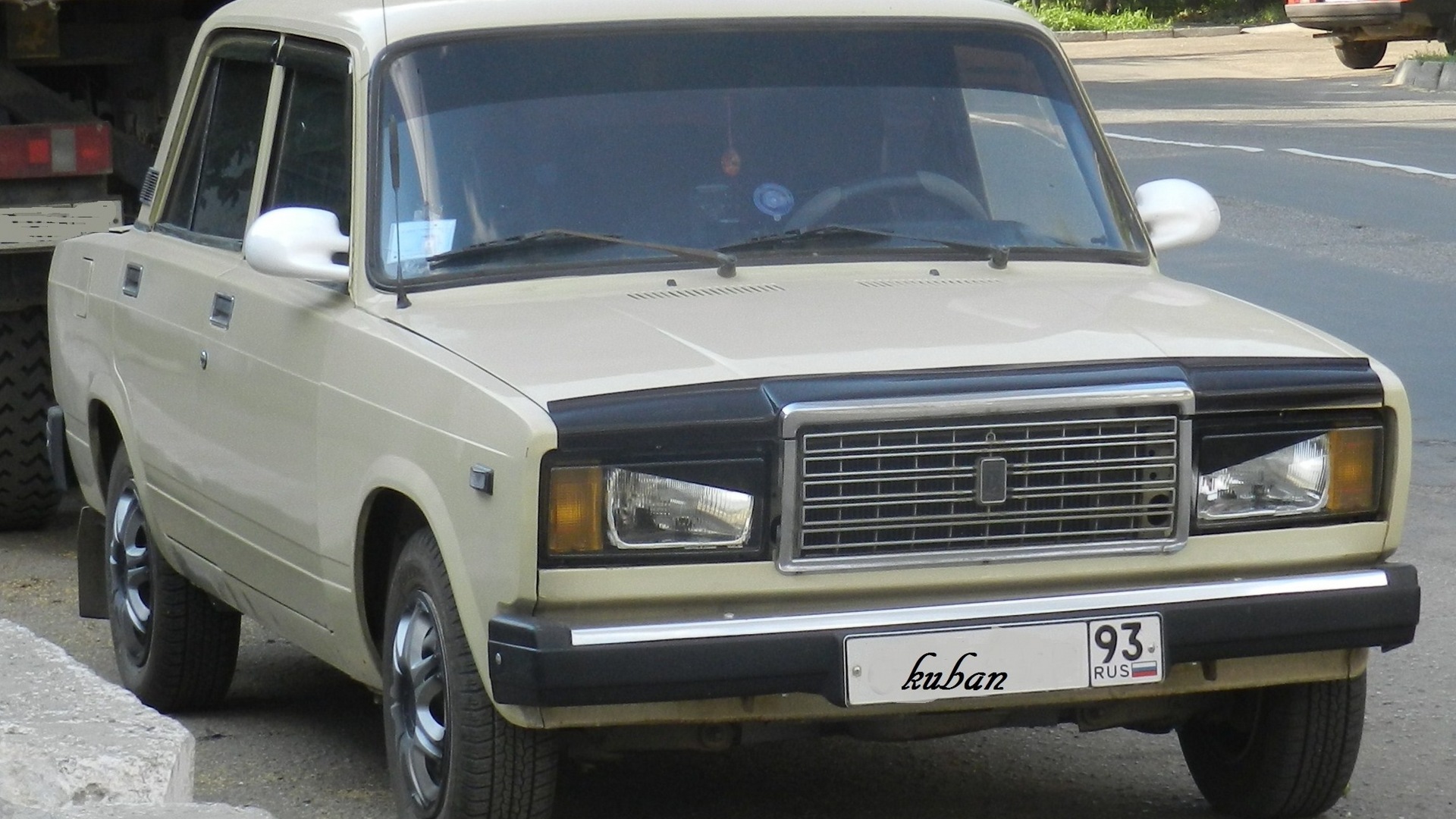 Lada 21058 1.3 бензиновый 1991 | светло бежевый на DRIVE2