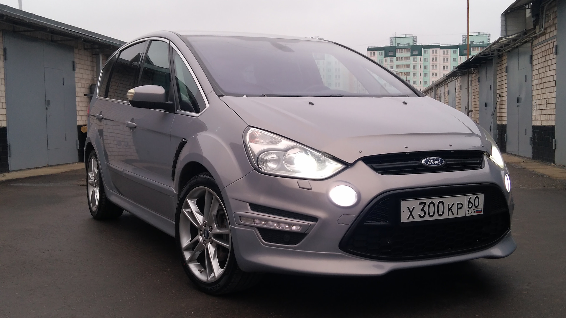 Л 2011. Ford s Max 2011. Обвес Ford s Max 2.5. Ford s Max драйв 2. Серый Ford s-Max х984кв60.