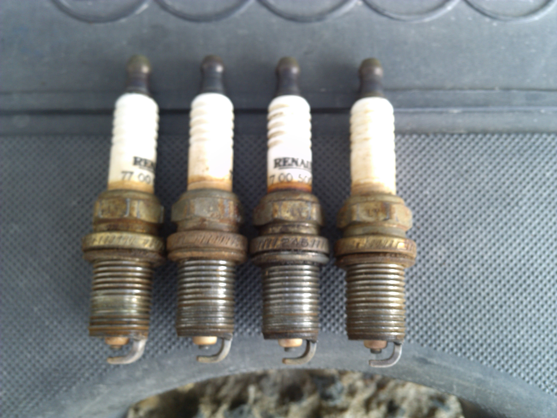 сценик 2 замена свечей драйв2. аналог свечей зажигания для рено сценик 2. 9 дизель. свечи накала сценик 2 1. сценик 2 замена свечей.