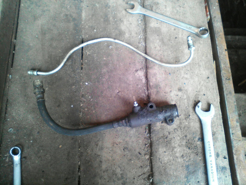 Куда же пропадает тормозная жидкость?! — DRIVE2