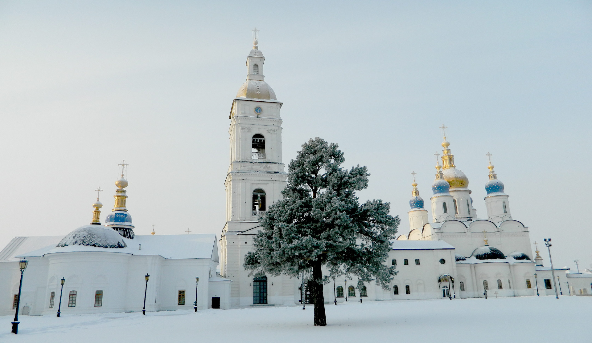 Софийско Успенский собор зимой