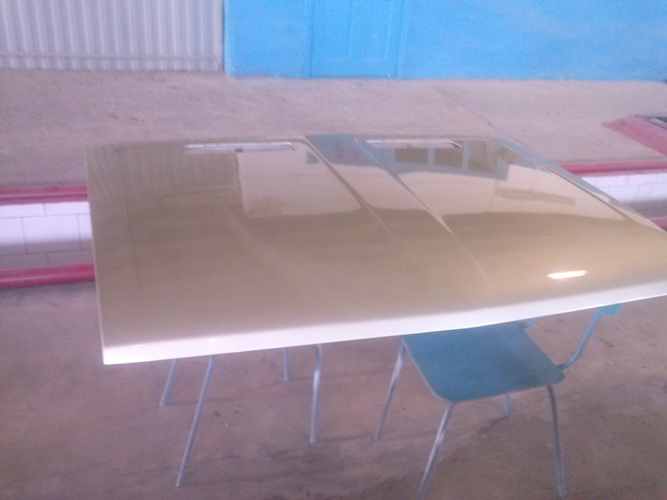 Без косячка не обошлось, сорвался подтек, будем устранять :-) — Audi 100 (C3)