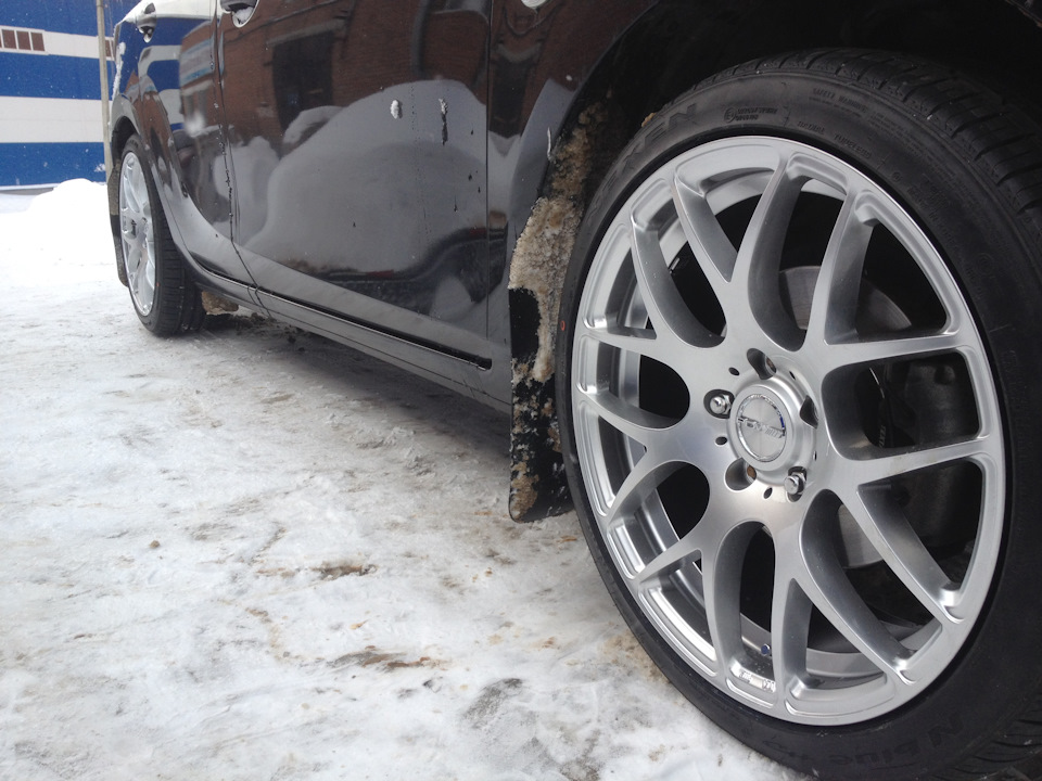 Покрытие дисков жидкой резиной PlastiDip — Mazda 3 (2G) BL, 1,6 л, 2012 ...