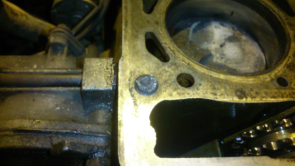 abc9d6ds 960 Как выкрутить болт гбц обломанный