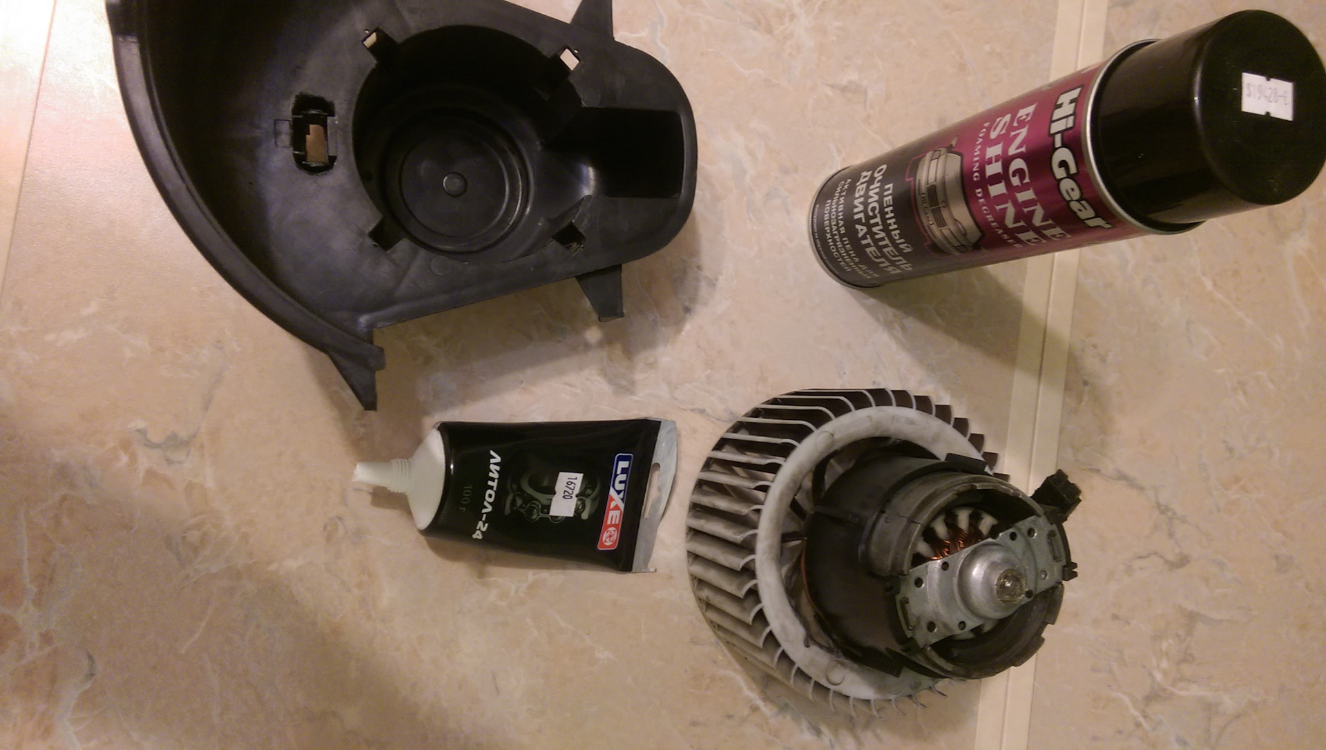 Свист вентилятора отопителя — Porsche Cayenne (1G) 955/957, 4,5 л, 2006 ...