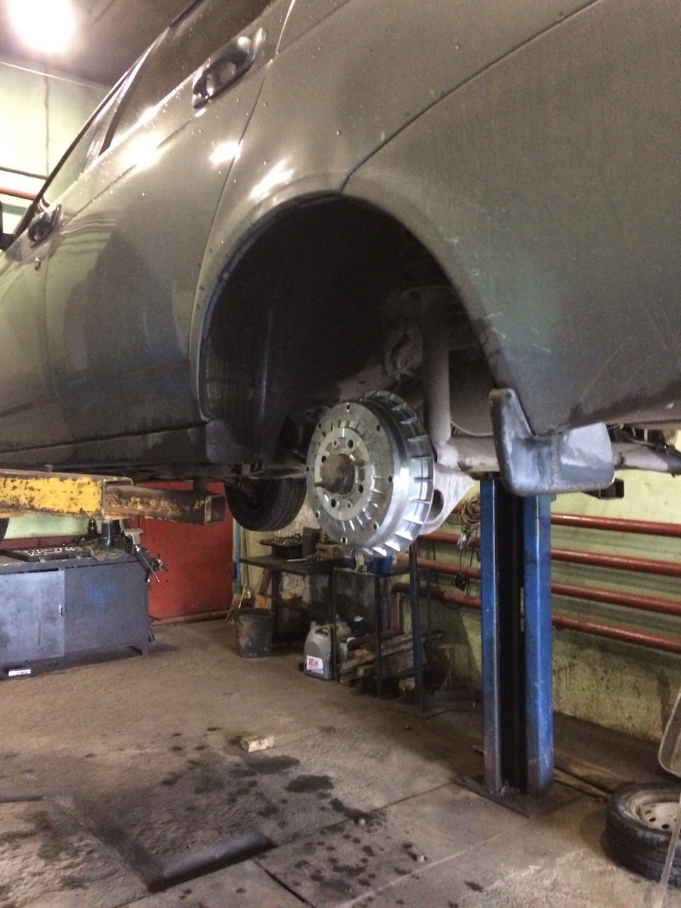 Замена тормозных барабанов — LADA Приора седан, 1,6 л., 2012 года ...