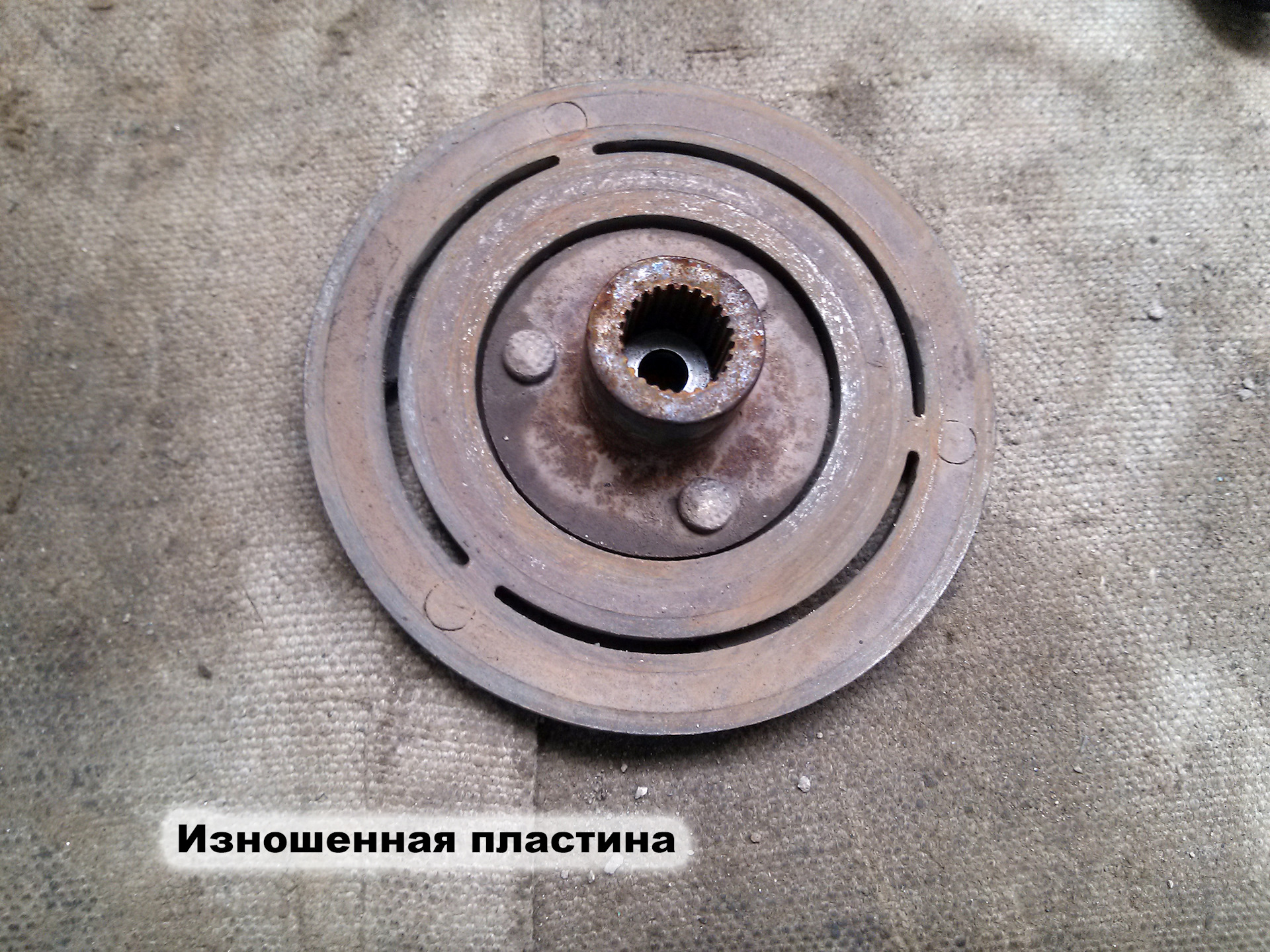 Шум в компрессоре кондиционера — Toyota Platz, 1,5 л, 2003 года ...