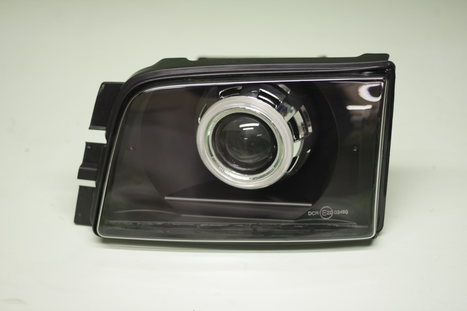 Прозрачные стекла фар из поликарбоната на Опель Монтерей — www ...