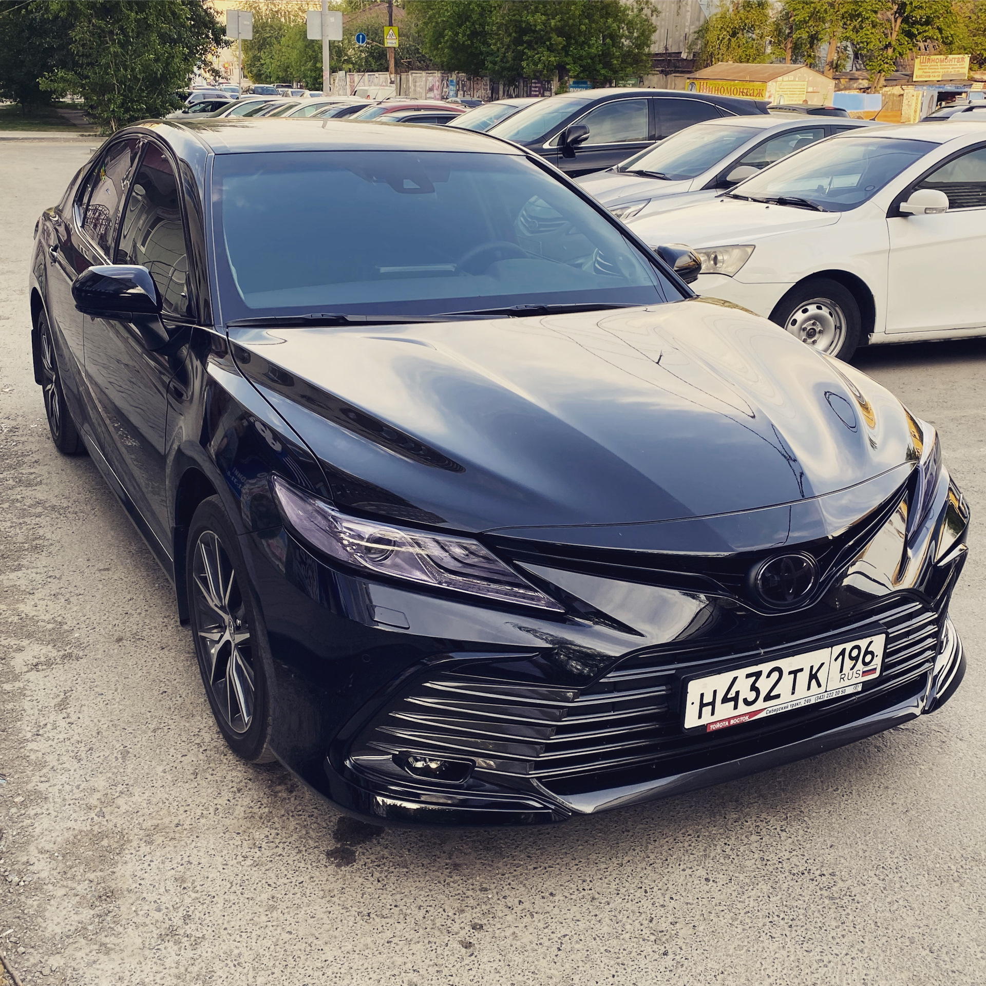 Toyota Camry xv70 Black