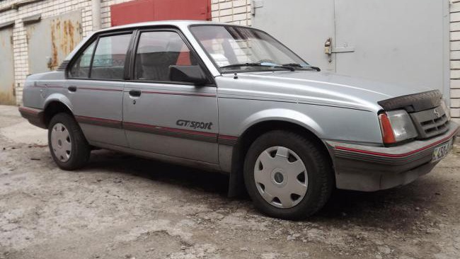 Opel Ascona gt Sport салон