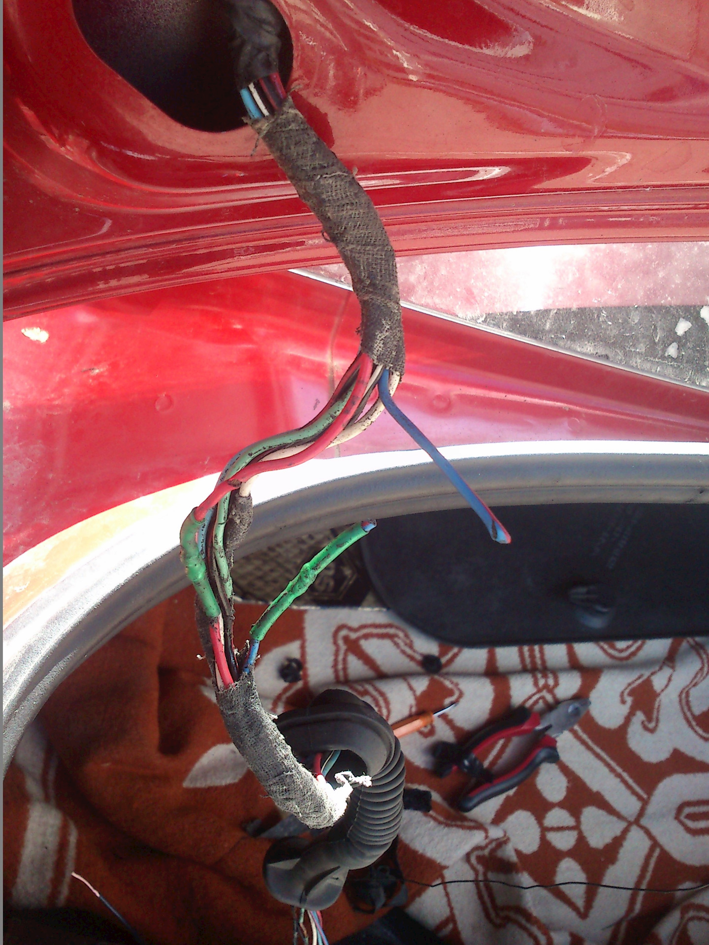 ремонт замка багажника мазда 3