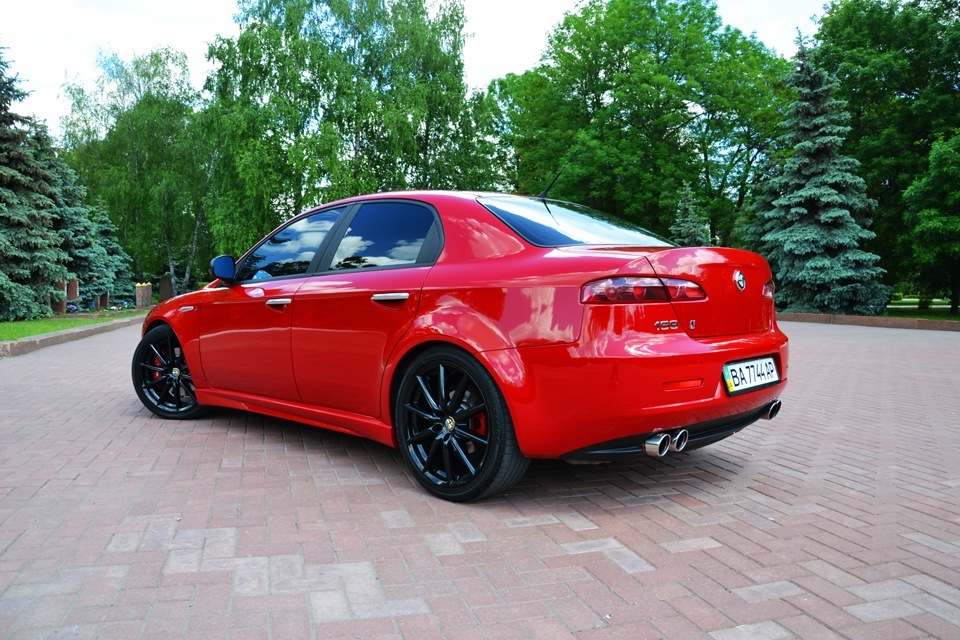 Alfa filo rosso. Alfa Romeo 159 ti. Alfa Romeo 159 Style. Alfa Romeo 159 Red. Alfa Romeo 159 body Kit.