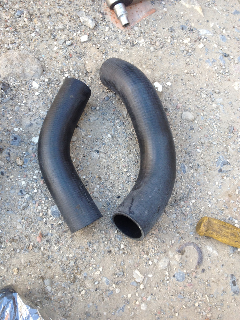 Замена Тосола, и патрубков — ГАЗ 24, 2 л, 1975 года | своими руками ...