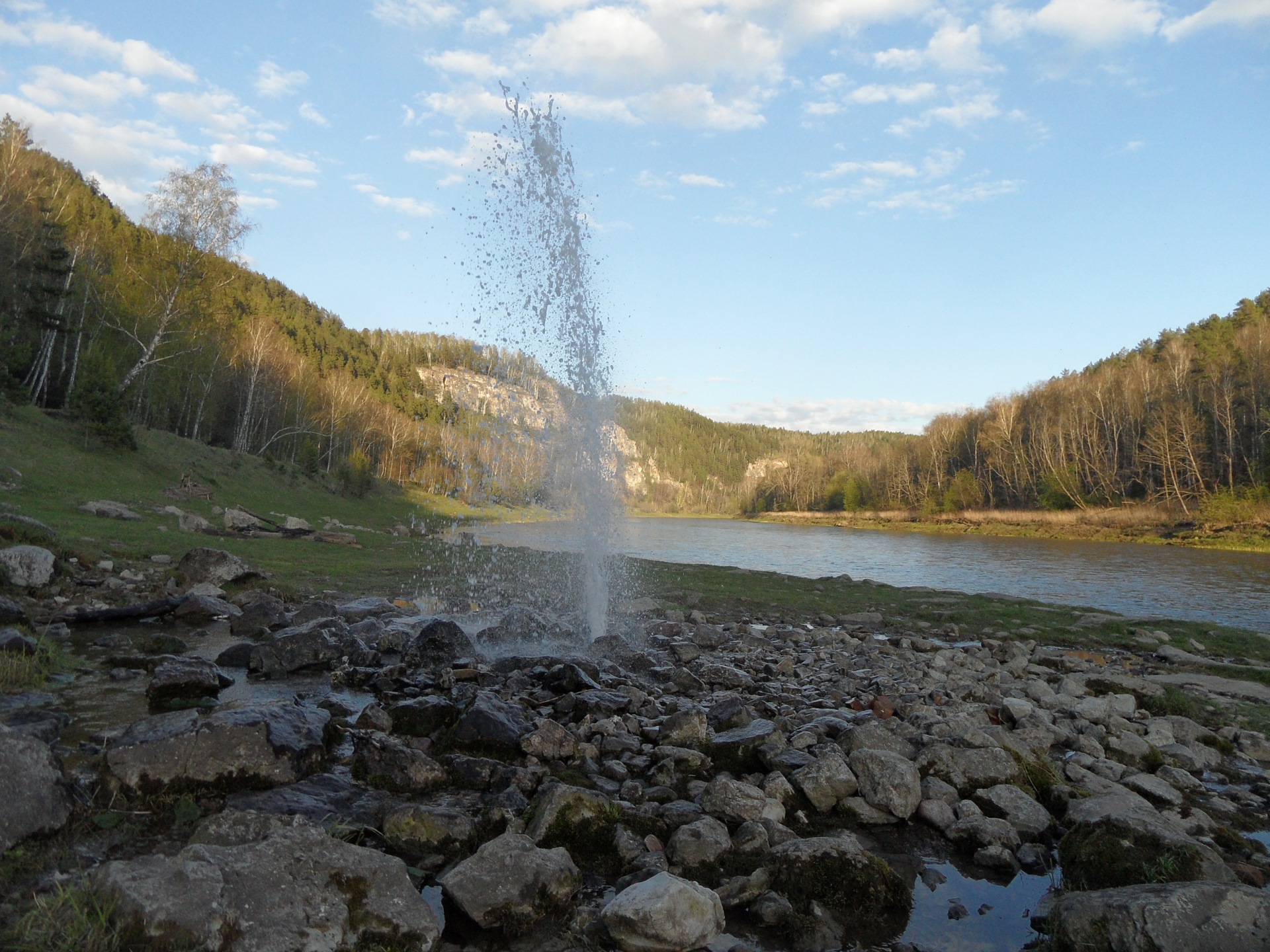 Артезианская вода фото