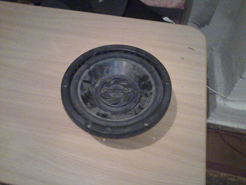 установка Сабвуфера PIONER Fre Air в заднюю полку часть 1 — Mazda 626 ...