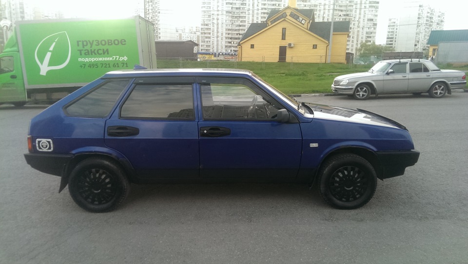 Покраска низа дверей и порогов — Lada 21093, 1,5 л, 2001 года ...