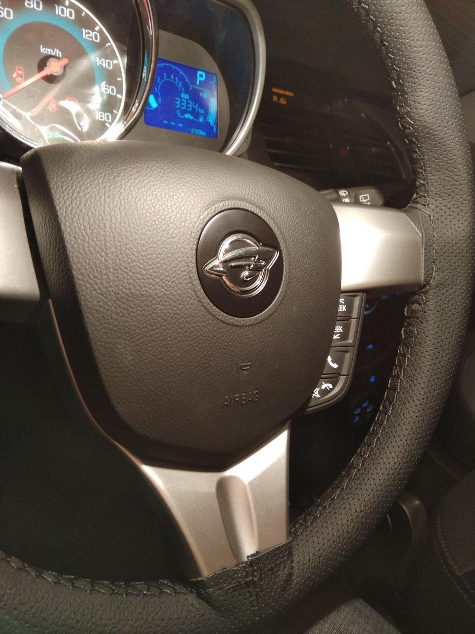 Момент стыков, шов — Ravon R2