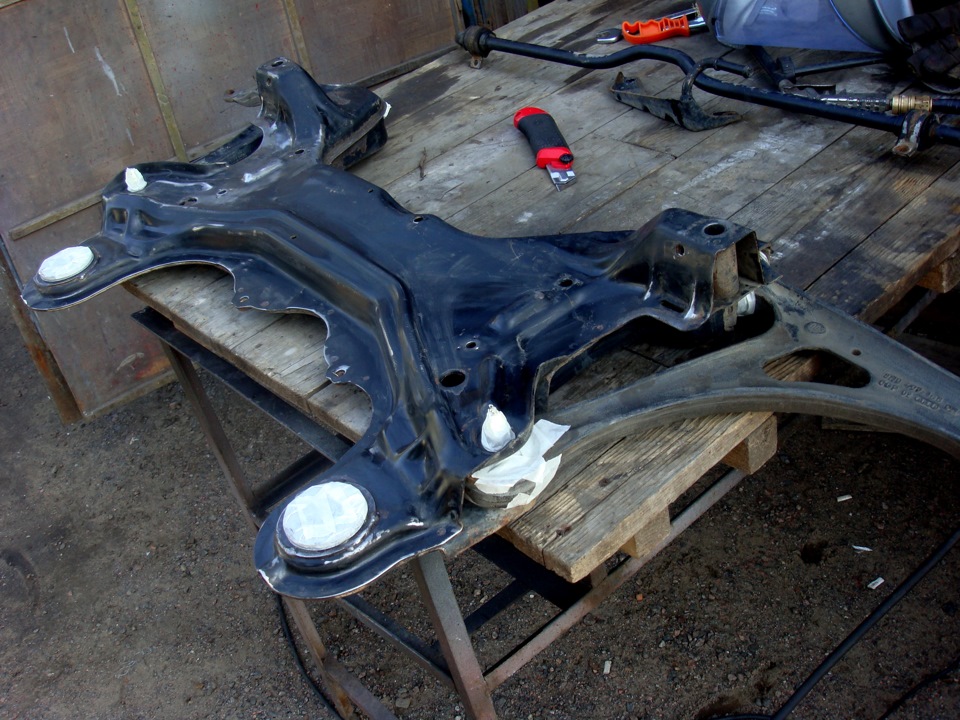 как снять передний подрамник