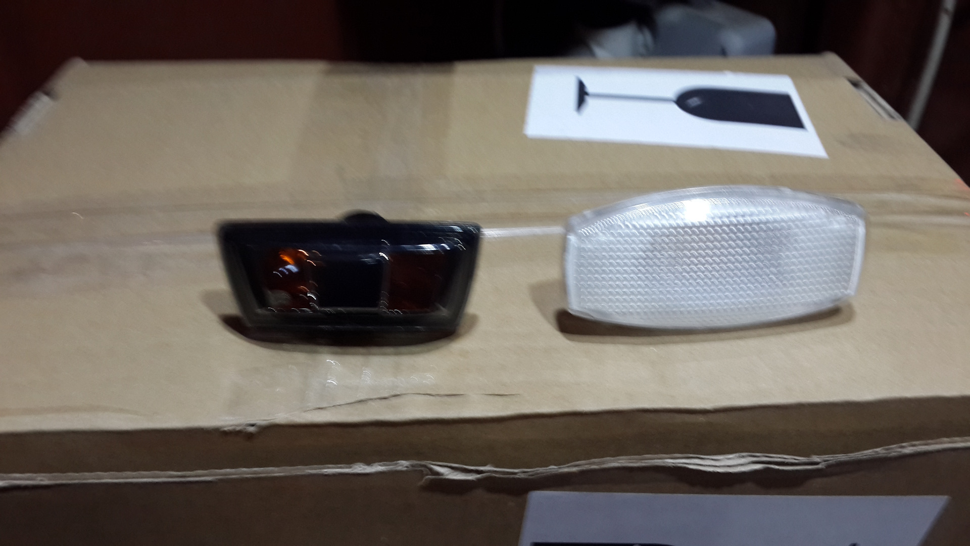 Белый отражатель переднего поворотника форд эксплорер. Повторитель поворота шевроле лачетти седан. Поворотник шевроле лачетти. Поворотник шевроле лачетти. Повторитель поворота шевроле лачетти седан.