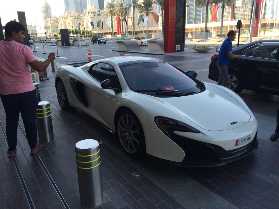 24 часа дубай гонка. 24 часа дубай гонка lamborghini. дубай d 28x40. дубай гонка. спортивные гонки в дубаи.