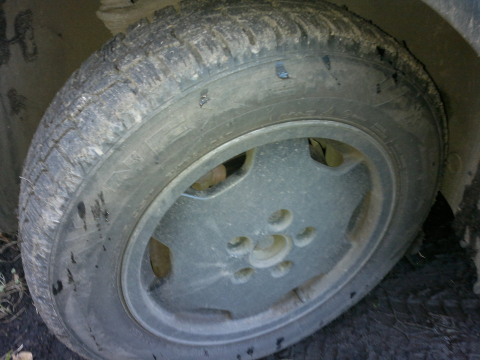 не могу снять колесо, "прикипело". какие есть варианты снятия? — Audi ...