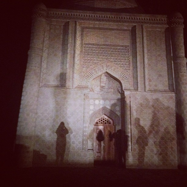 The mausoleum of aisha bibi 8 grade