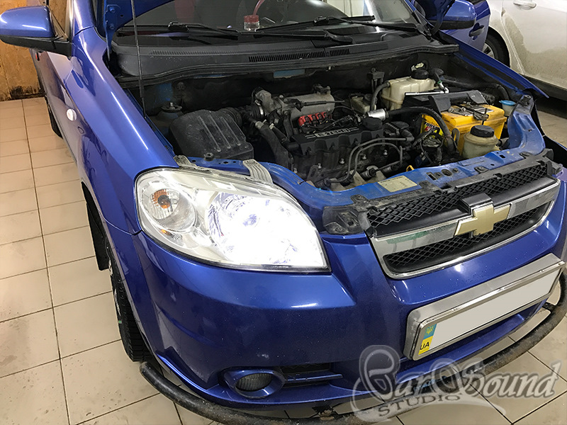 Установка билинз и ангельских глазок в CHEVROLET Aveo — Carsound на DRIVE2