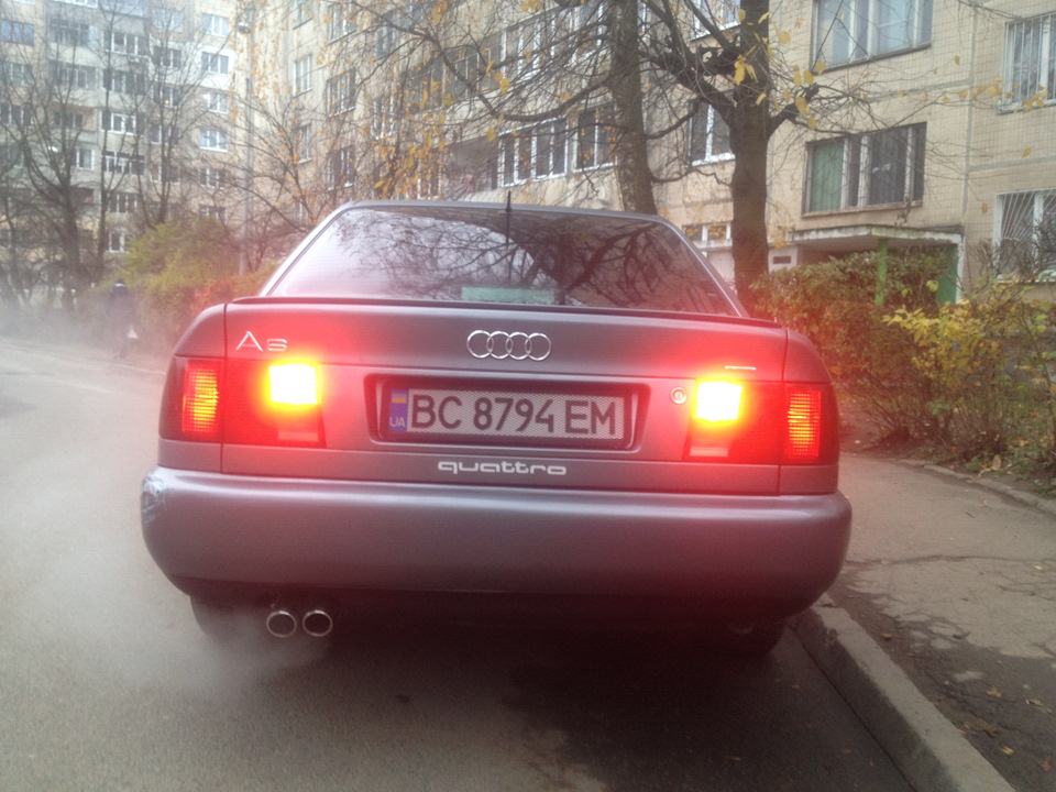 Правая противотуманка — Audi A6 (C4), 2,6 л, 1996 года | тюнинг | DRIVE2