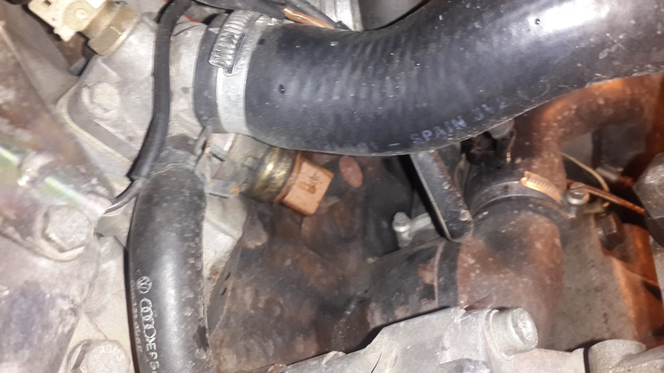 замена датчика температуры — Audi A6 Avant (C4), 2,5 л, 1996 года ...