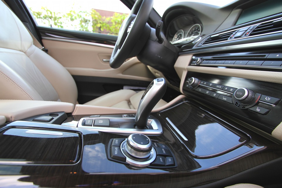 Salon Bmw 5 Series 3 0 L 2010 Goda Na Drive2