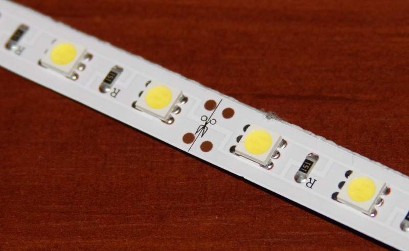 Монитор lg подсветка сзади. Лампа подсветки lg w1943. Как починить диодную ленту. Дхо из светодиодной ленты. Соединитель lp rgb-5050c-220-4pin.