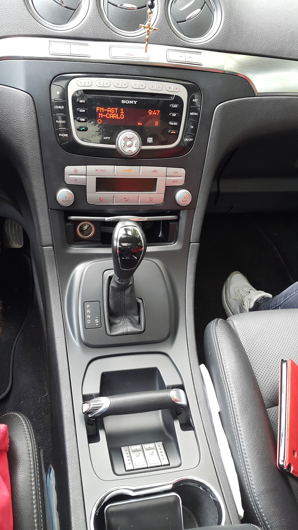 Перекрасили центральную консоль ура — DRIVE2