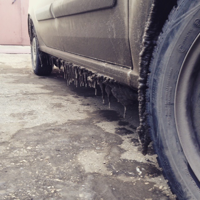 Обшиваю кузов грузового отсека. Задние двери окончание. — Lada Ларгус ...