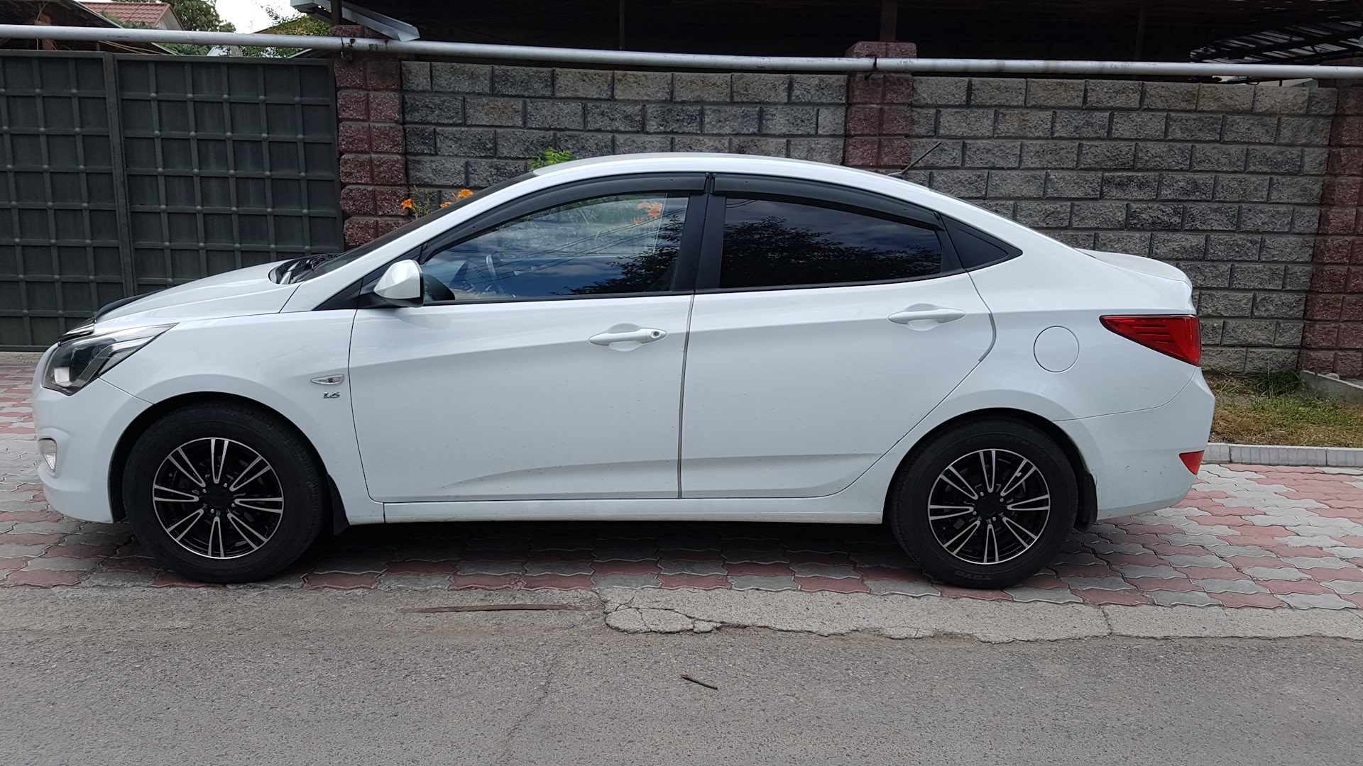 Hyundai Accent (4G) 1.6 бензиновый 2014 | Акцент на DRIVE2