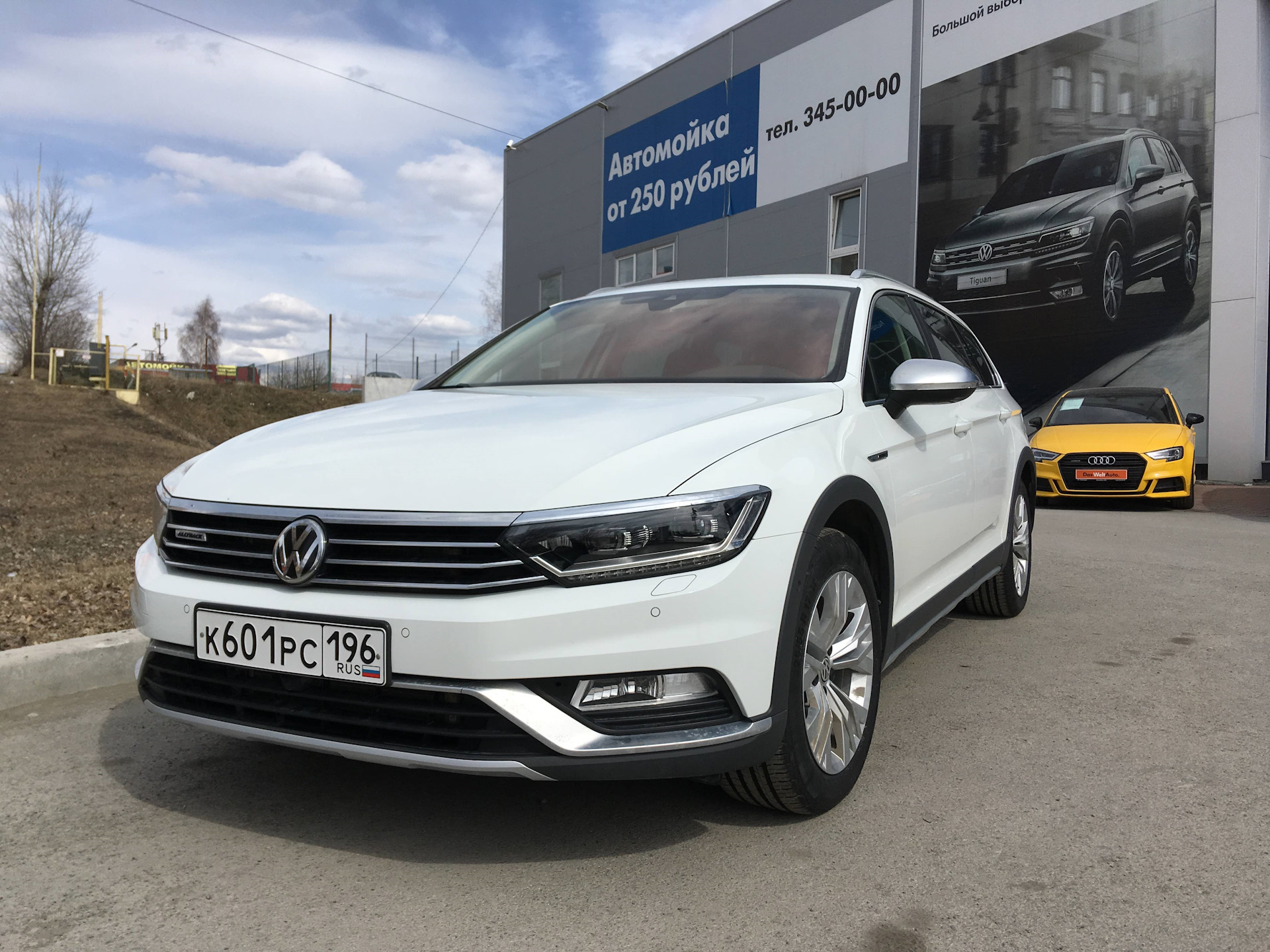 Volkswagen Passat b8 Alltrack Р±РµР»С‹Р№